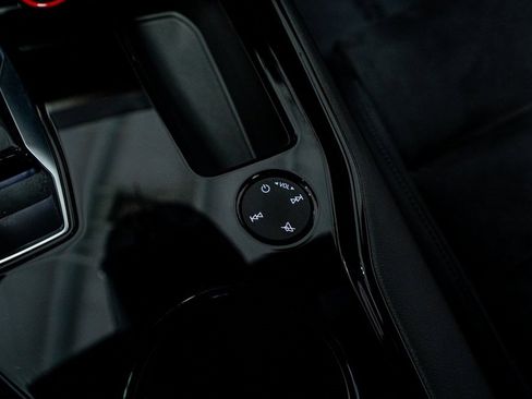 Used 2022 Audi e-tron GT Premium Plus image 48