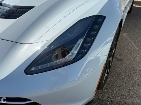 Used 2019 Chevrolet Corvette Stingray Coupe RWD image 21