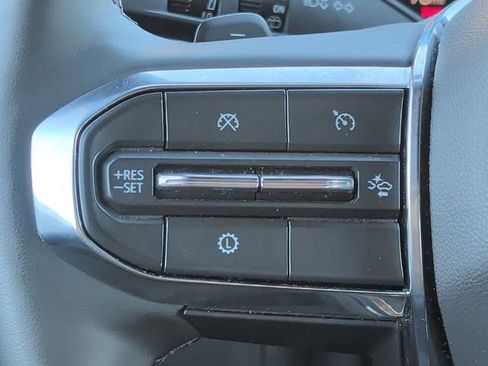 Used 2025 GMC Yukon Denali image 10