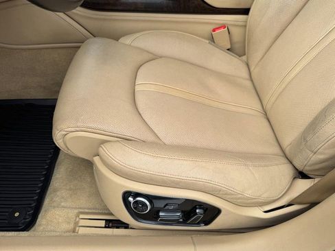 Used 2012 Audi A8 L 4.2 image 16