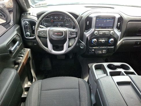 Used 2021 GMC Sierra 1500 Elevation w/ X31 Off-Road Package AWD/4WD image 11