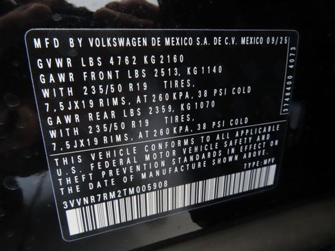 New 2026 Volkswagen Tiguan SE image 27