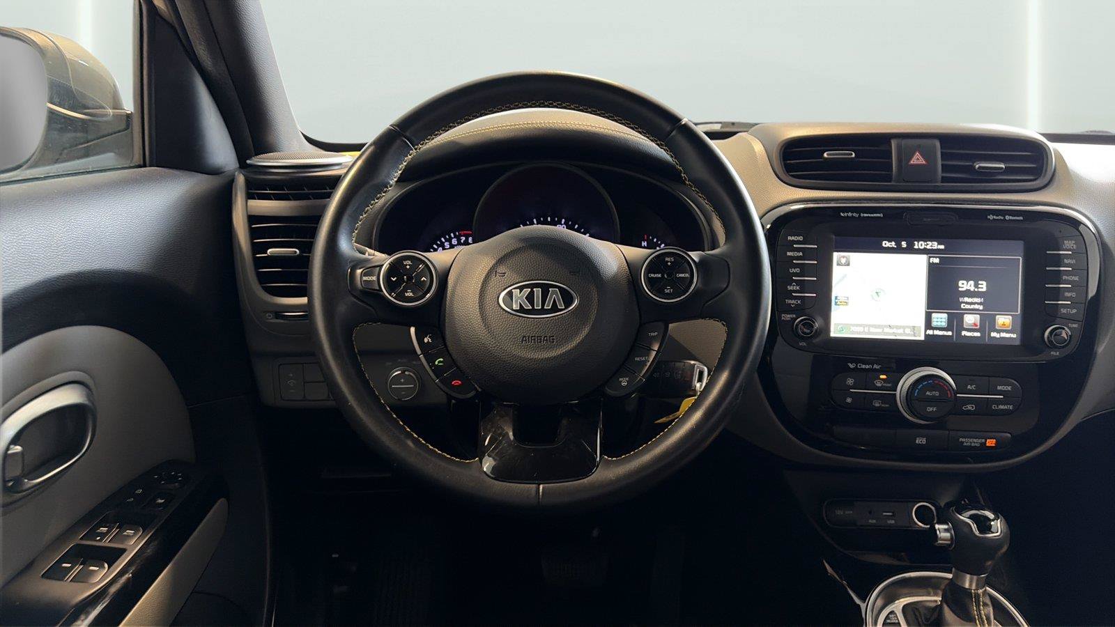 Used 2016 Kia Soul + w/ Audio Package FWD image 12