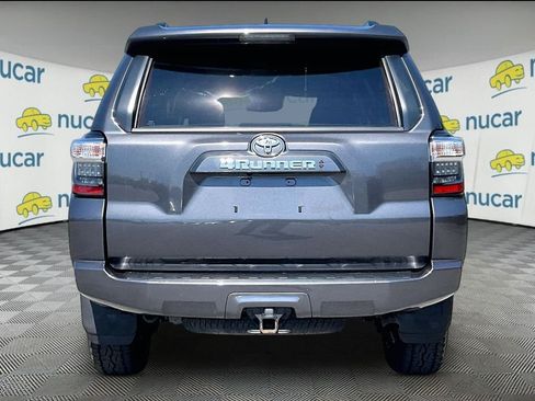 Used 2022 Toyota 4Runner SR5 RWD image 5