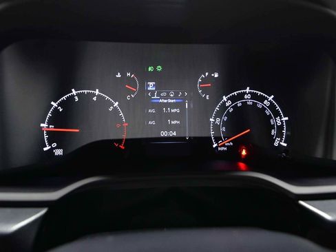 Used 2021 Toyota 4Runner SR5 AWD/4WD image 14
