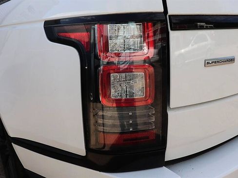 Used 2017 Land Rover Range Rover Supercharged AWD/4WD image 39