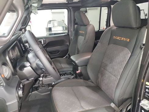New 2026 Jeep Gladiator Mojave AWD/4WD image 17