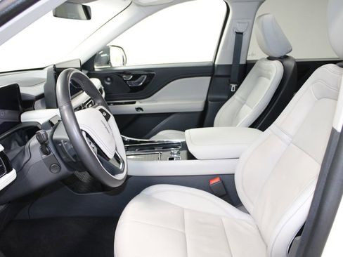 Used 2025 Lincoln Aviator Reserve w/ Illumination Package AWD/4WD image 22