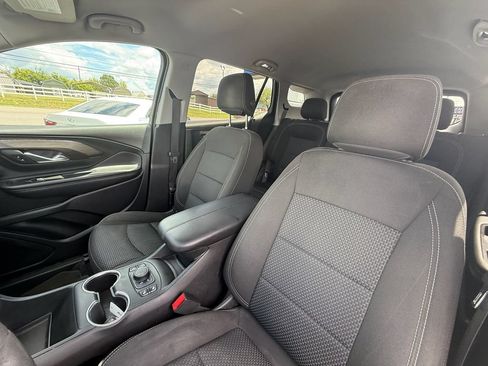 Used 2022 GMC Terrain SLE w/ Driver Convenience Package FWD image 13