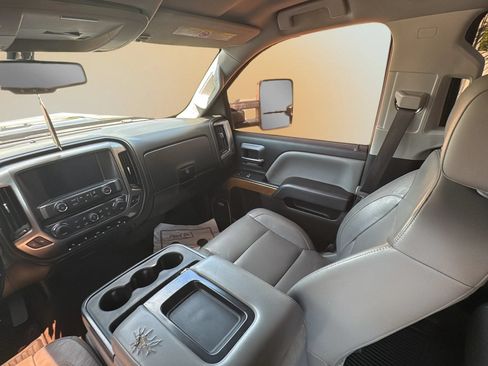 Used 2018 Chevrolet Silverado 2500 LTZ w/ Duramax Plus Package RWD image 17