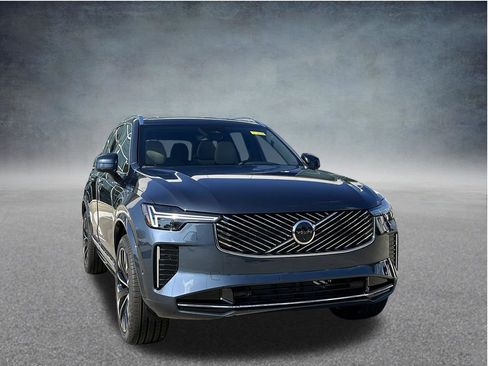 New 2026 Volvo XC90 B6 Plus AWD/4WD image 1