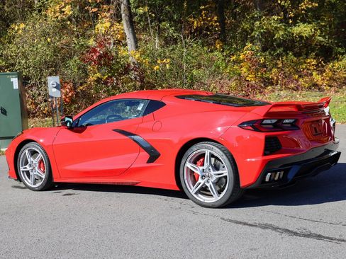 Used 2020 Chevrolet Corvette Stingray Preferred Cpe w/ 2LT Preferred Equipment Group image 3
