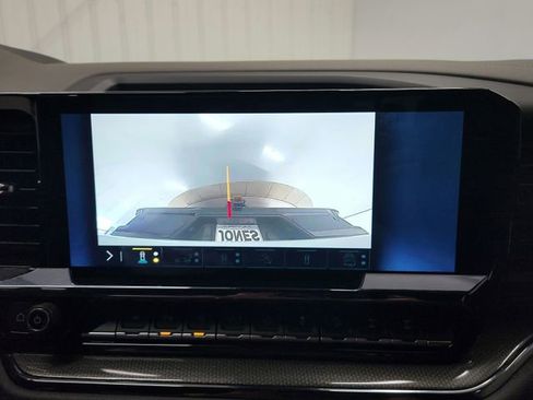 Used 2022 Chevrolet Silverado 1500 ZR2 image 22