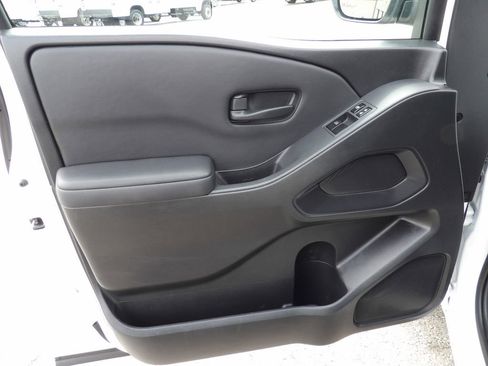 Used 2022 Nissan Frontier S image 14