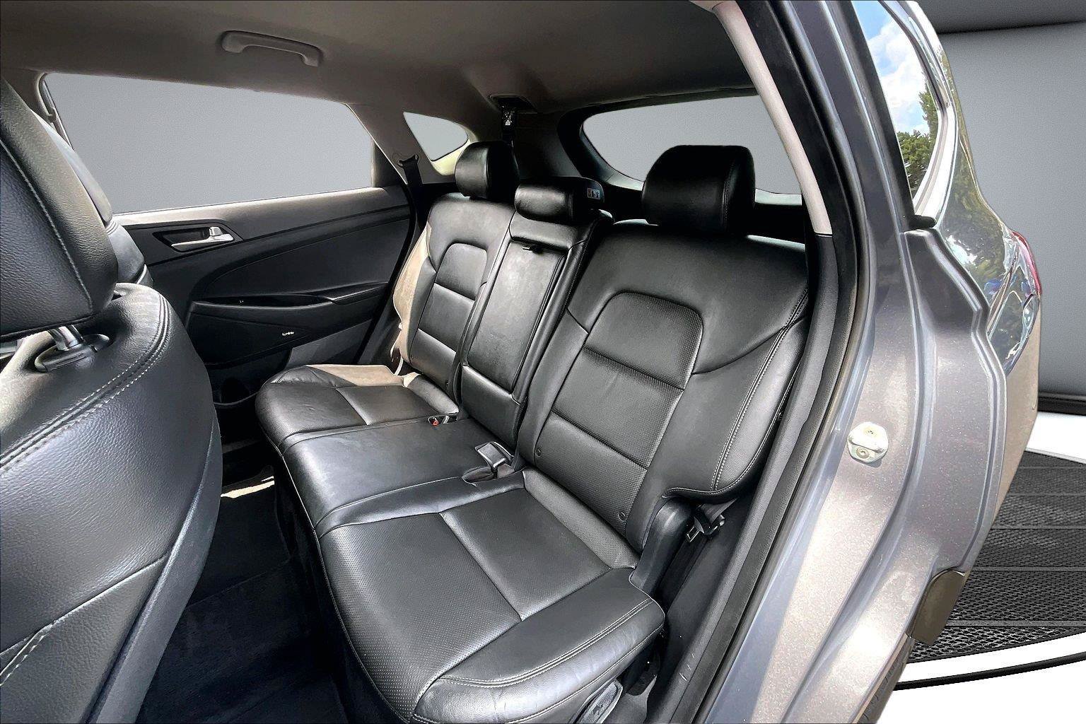 Used 2021 Hyundai Tucson Limited w/ Cargo Package FWD image 23