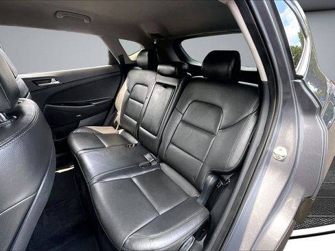 Used 2021 Hyundai Tucson Limited w/ Cargo Package FWD image 23