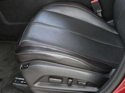 Used 2017 Chevrolet Equinox Premier w/ Enhanced Convenience Package FWD image 26