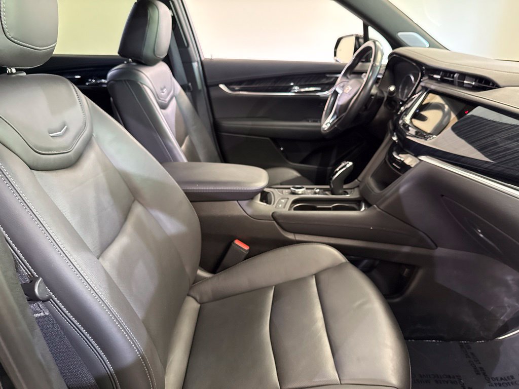 Used 2023 Cadillac XT6 Premium Luxury AWD/4WD image 14