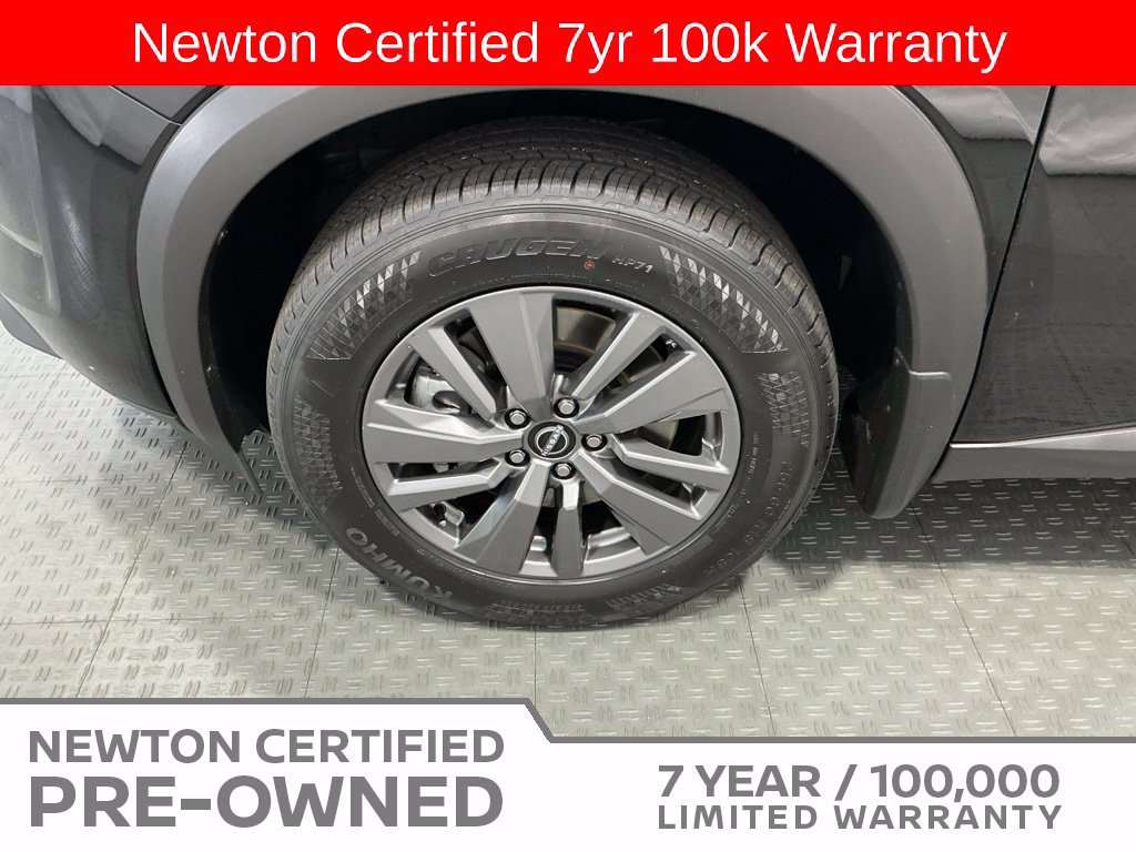 Used 2025 Nissan Pathfinder SV FWD image 43