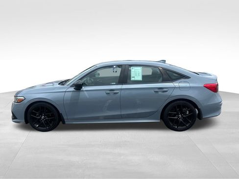 Used 2022 Honda Civic Sport image 2