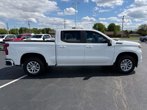 Used 2025 Chevrolet Silverado 1500 RST AWD/4WD image 6