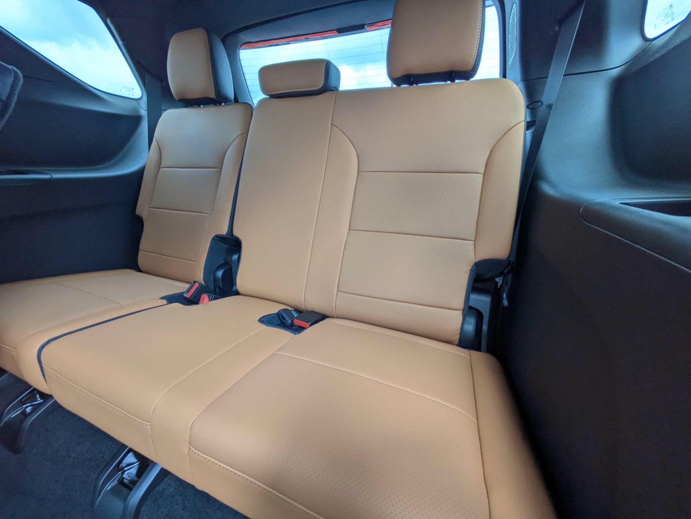 New 2027 Chevrolet Traverse Z71 w/ Enhanced Driving Package AWD/4WD image 9