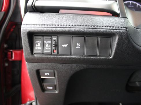 Used 2025 Honda Odyssey Sport-L image 8