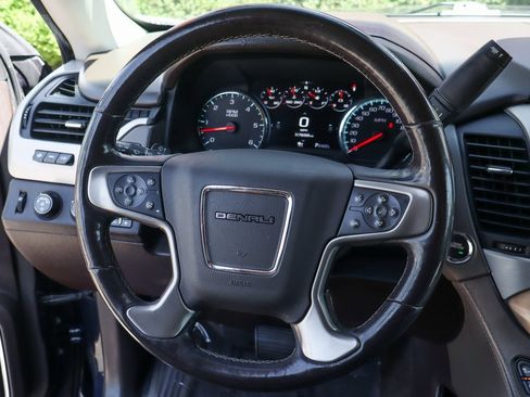 Used 2018 GMC Yukon Denali w/ Denali Ultimate Package image 24