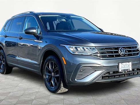 Used 2022 Volkswagen Tiguan SE image 12