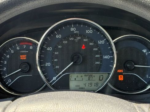 Used 2016 Toyota Corolla LE image 13