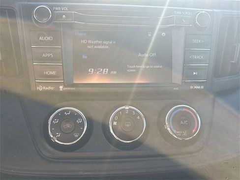 Used 2016 Toyota RAV4 LE image 13