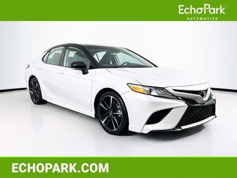 Used 2020 Toyota Camry XSE image 1
