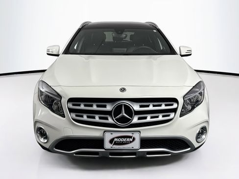 Used 2018 Mercedes-Benz GLA 250 4MATIC image 4