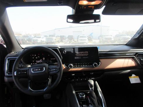 New 2026 GMC Canyon AT4 image 14