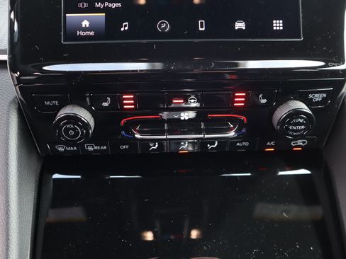 New 2026 Jeep Grand Cherokee L Laredo AWD/4WD image 7