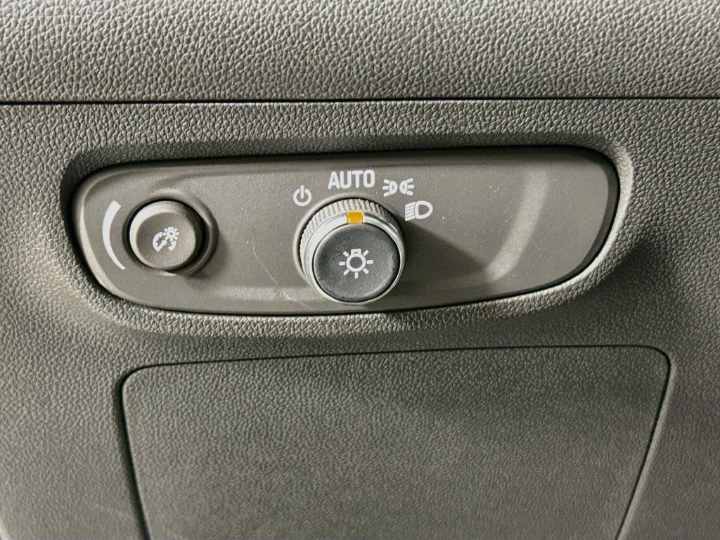 Used 2026 Buick Encore GX Sport Touring w/ Advanced Technology Package FWD image 10