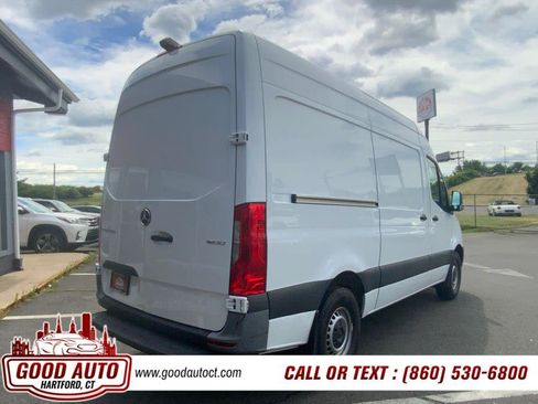 Used 2023 Mercedes-Benz Sprinter 1500 image 5