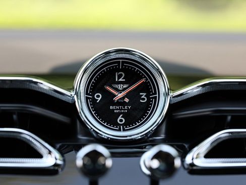 Used 2023 Bentley Bentayga Speed image 23