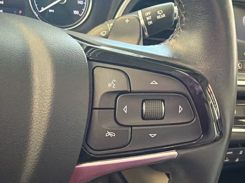 Used 2023 Buick Enclave Essence w/ Experience Buick Package AWD/4WD image 41