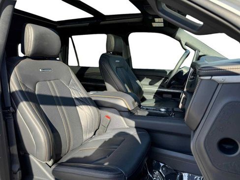 Used 2024 Ford Expedition Platinum image 56