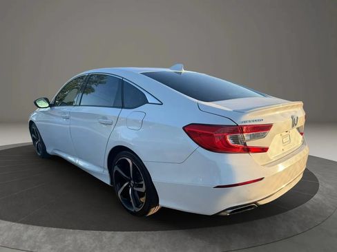 Used 2018 Honda Accord Sport image 7