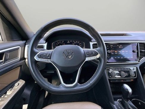 Used 2022 Volkswagen Atlas Cross Sport SE w/ Panoramic Sunroof Package AWD/4WD image 11