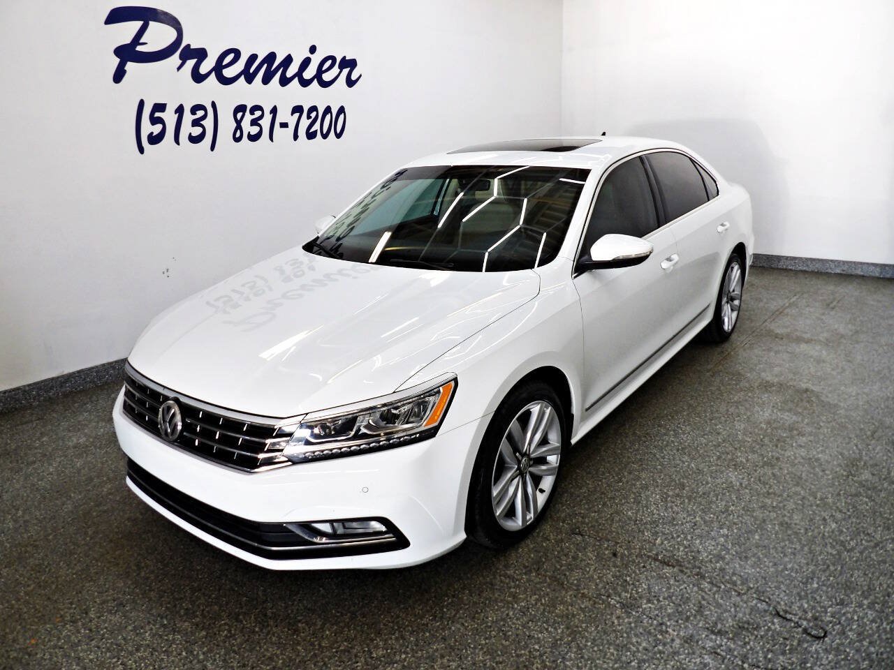 Used 2017 Volkswagen Passat 1.8T SE FWD image 1