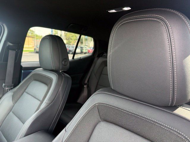 Certified 2024 Chevrolet Equinox EV LT FWD image 8