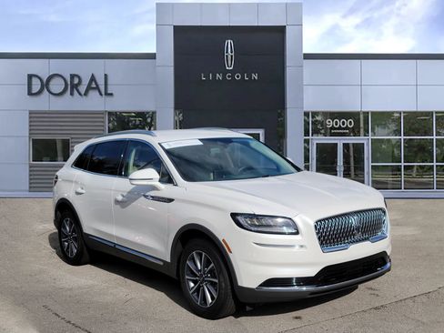 Certified 2023 Lincoln Nautilus FWD image 1
