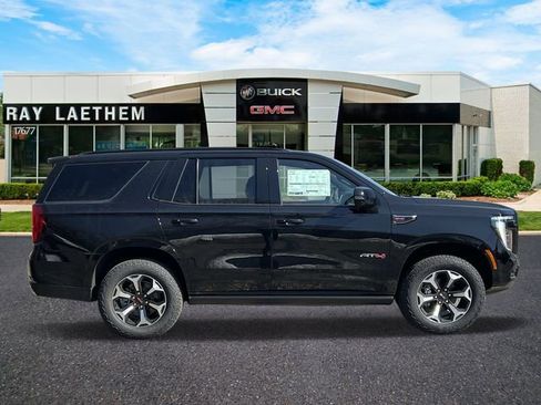 New 2026 GMC Yukon AT4 w/ AT4 Premium Plus Package image 6