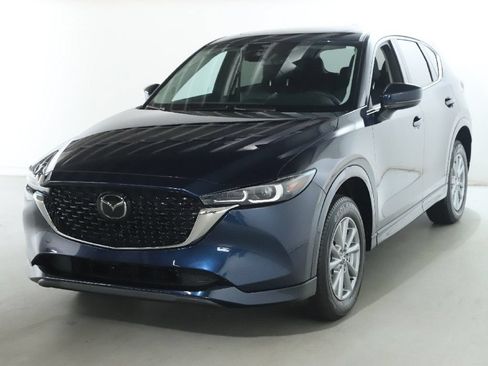 Used 2024 MAZDA CX-5 AWD 2.5 S w/ Preferred Package image 3
