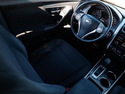 Used 2014 Nissan Altima 2.5 SV image 20