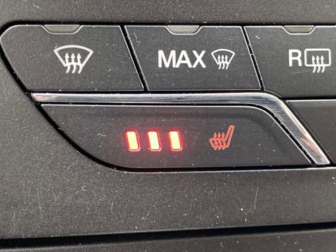 Used 2020 Ford Edge SEL image 31