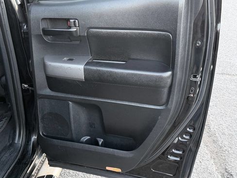 Used 2010 Toyota Tundra 4x4 Double Cab image 27